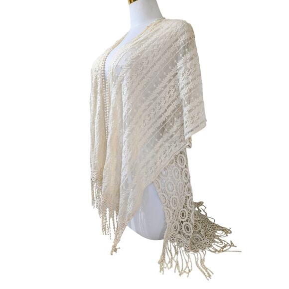 Chico’s Ivory Crochet Lace Fringe Kimono Cardigan OS - Picture 2 of 8